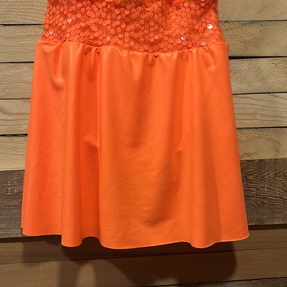 Dance Costume - Picture 5 of 10